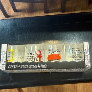 Friends Themed Curved Table Glass 4-Pack